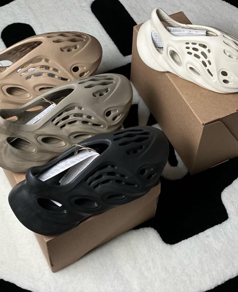 Yeezy foam runner pallet lots for sale