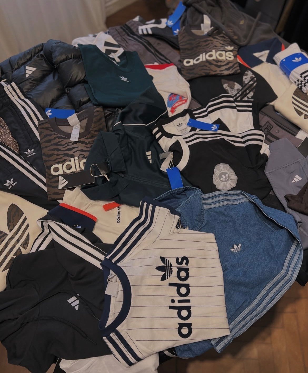 Wholesale Adidas Clothing Pallets for sale