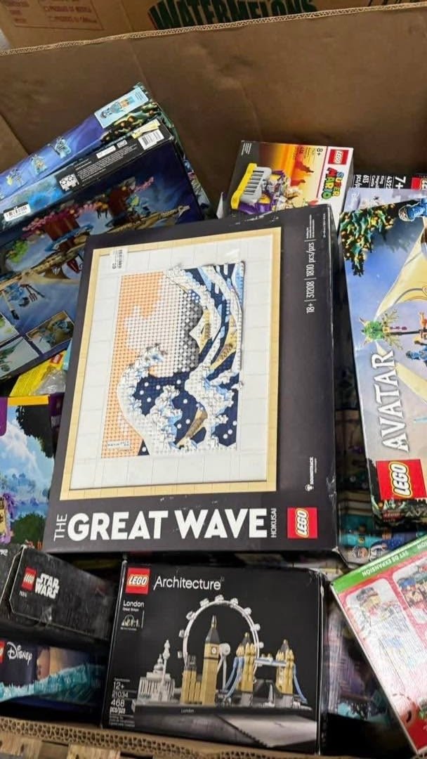 LEGO® Brick Liquidation Pallet for Sale - Image 4