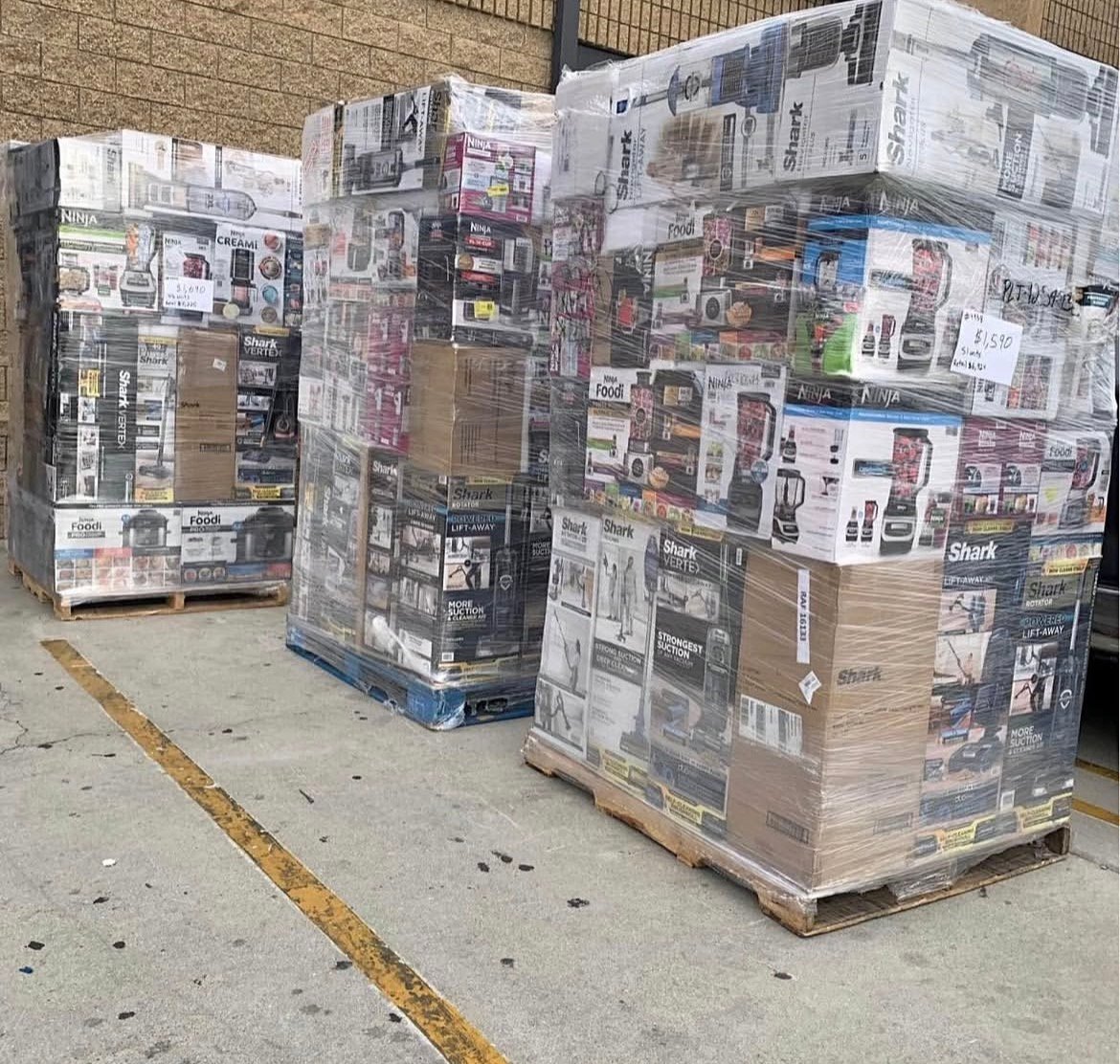 Overstock Pallets vs Customer Returns: Which Makes More Money for Resellers in 2026?