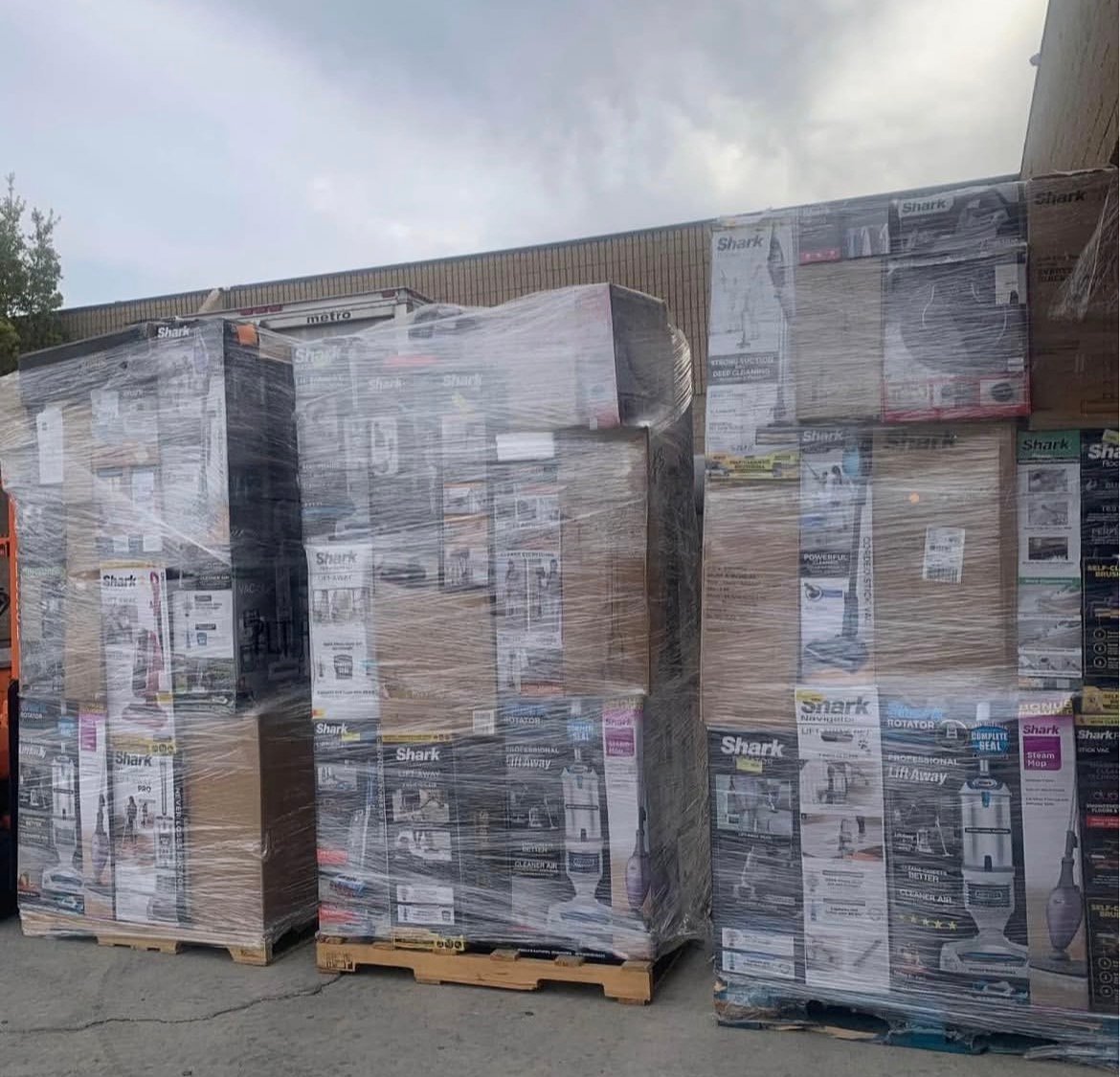 Liquidation Pallet Grading Explained: What Grade A, B and C Really Mean for Resellers in 2026