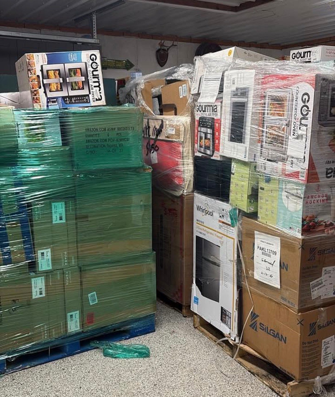How to Start a Bin Store with Liquidation Pallets: Setup Costs and First-Month Profits