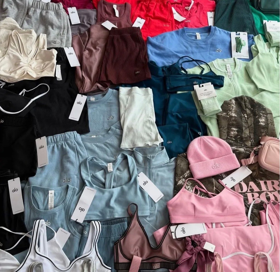 Alo Yoga Clothing Pallets for Sale