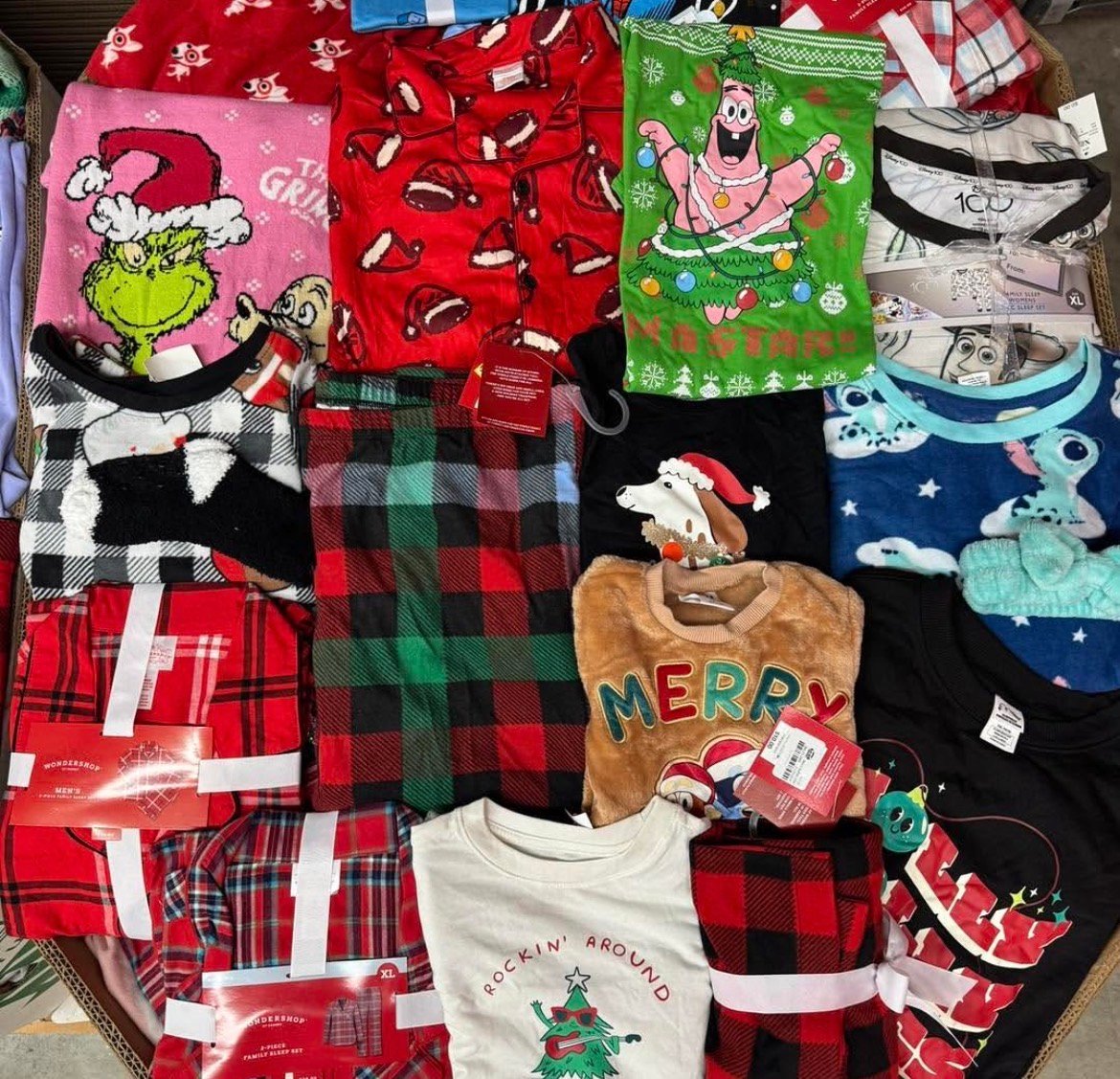 Christmas Clothing Pallets for sale